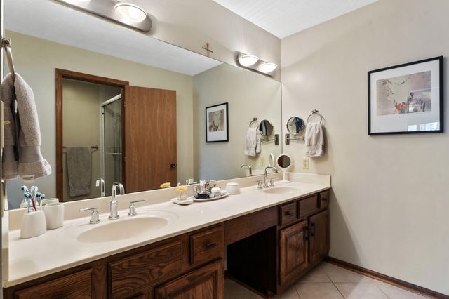 6810 Trailview Drive 6810 Trailview Drive, Dayton, OH 45414