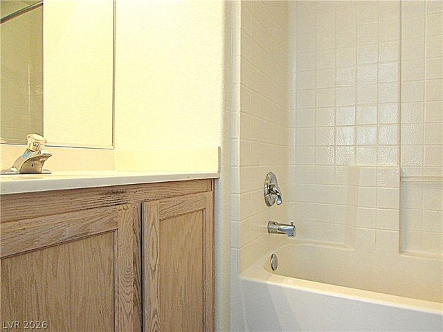 8404 Tiger Woods Avenue, Las Vegas, NV 89128