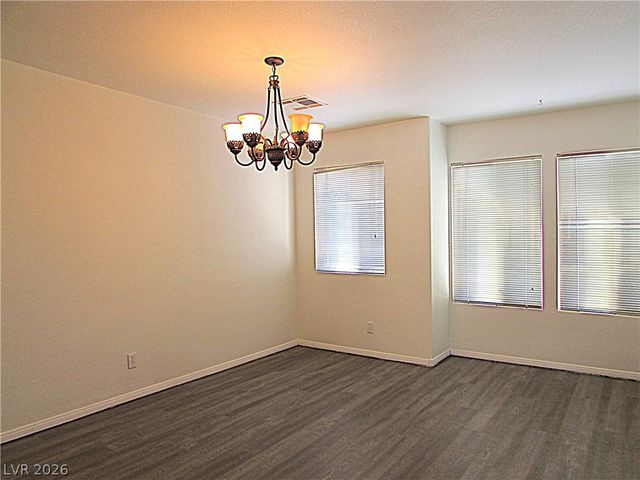 8404 Tiger Woods Avenue, Las Vegas, NV 89128