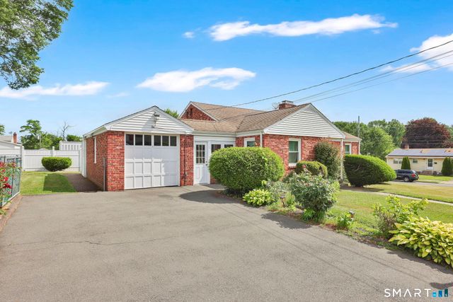 104 Exeter Street, Hartford, CT 06106