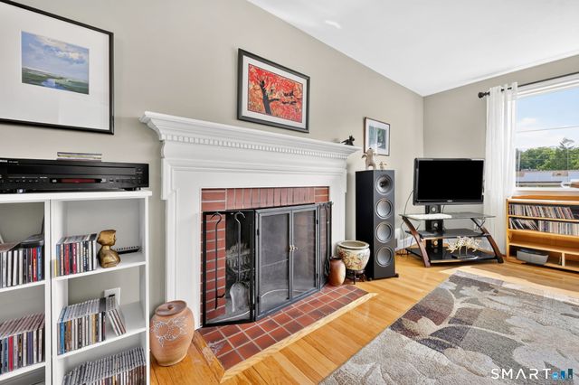 104 Exeter Street, Hartford, CT 06106
