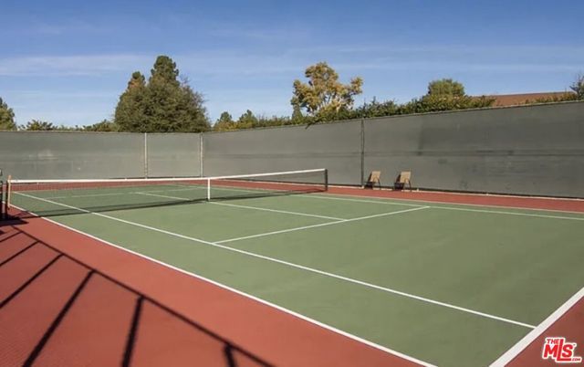 675 Oak Run Trail TL301, Oak Park, CA 91377