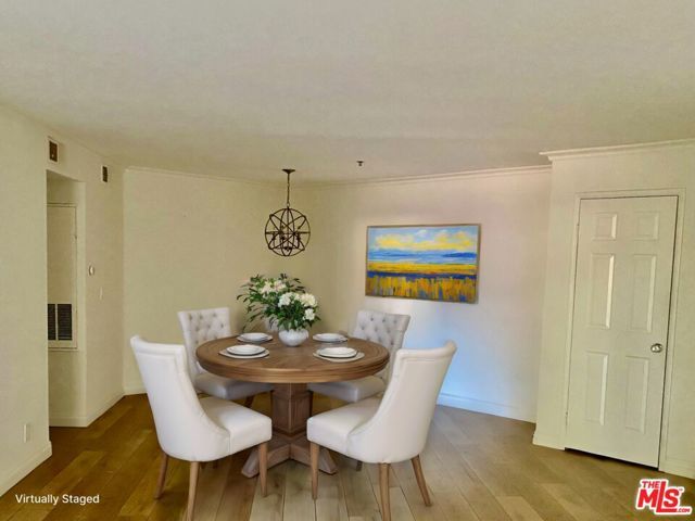 675 Oak Run Trail TL301, Oak Park, CA 91377