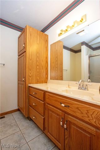 25 Gloria Avenue, Marshallville, OH 44645