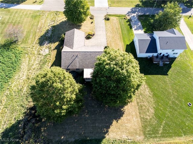 25 Gloria Avenue, Marshallville, OH 44645