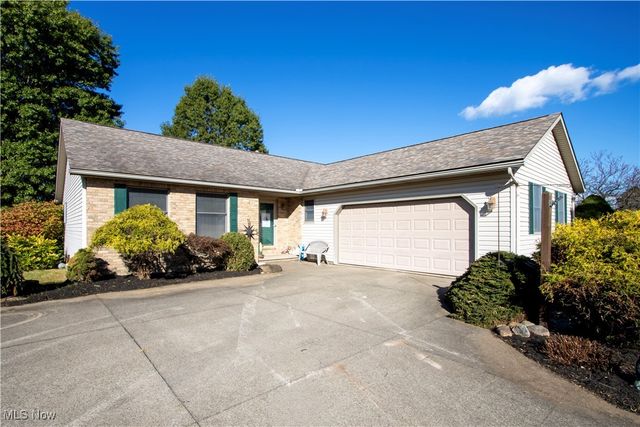 25 Gloria Avenue, Marshallville, OH 44645