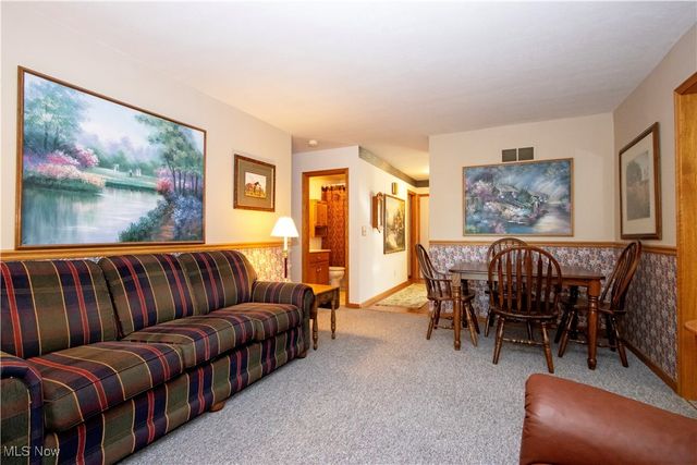 25 Gloria Avenue, Marshallville, OH 44645