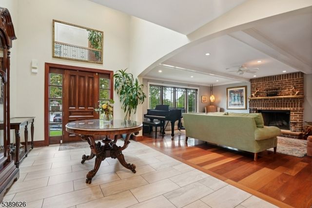 6 Elkin Dr, Livingston Twp., NJ 07039