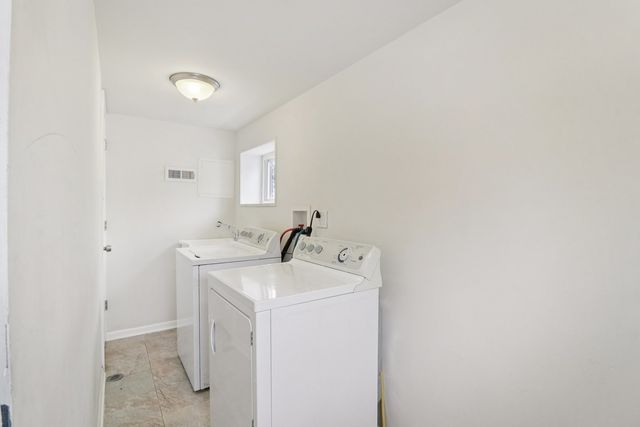 502 E Washington Street, Bensenville, IL 60106