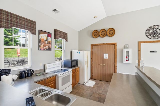 1500 Trelis Court, 302, Cold Spring, KY 41076