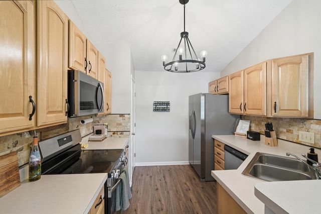 1500 Trelis Court, 302, Cold Spring, KY 41076