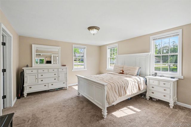 306 S Mill Street, Pinckney Village, MI 48169