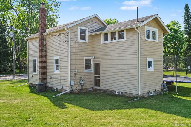 306 S Mill Street, Pinckney Village, MI 48169