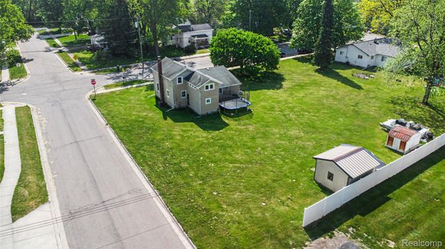 306 S Mill Street, Pinckney Village, MI 48169
