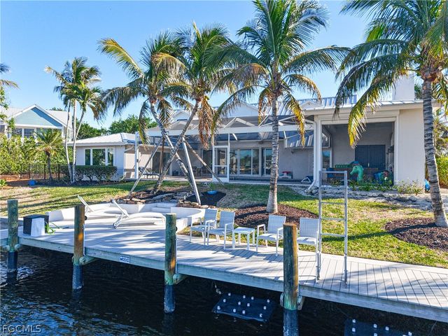 750 Periwinkle WAY, Sanibel, FL 33957