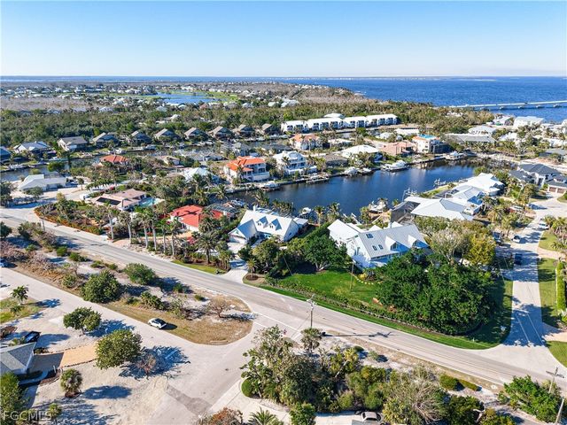 750 Periwinkle WAY, Sanibel, FL 33957