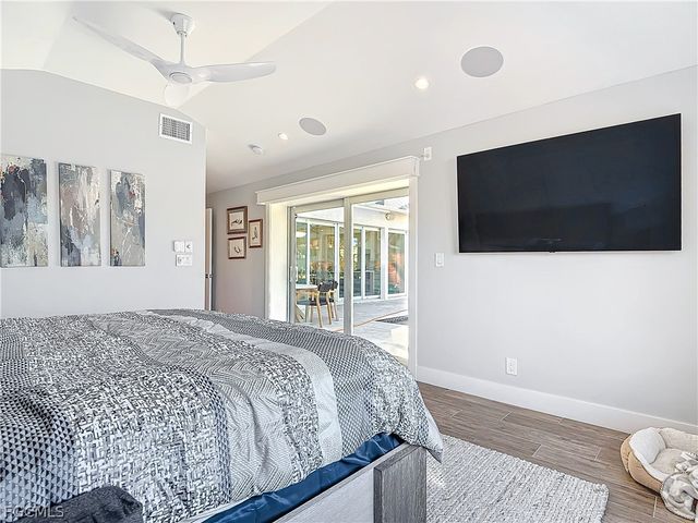 750 Periwinkle WAY, Sanibel, FL 33957