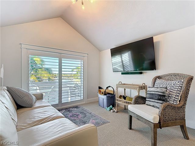 750 Periwinkle WAY, Sanibel, FL 33957