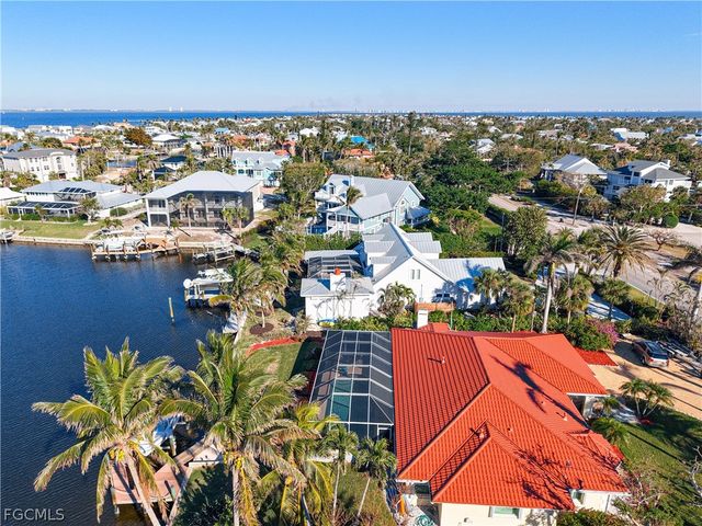 750 Periwinkle WAY, Sanibel, FL 33957