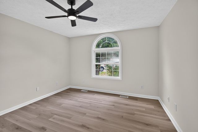 119 River Oak Drive, Frankfort, KY 40601