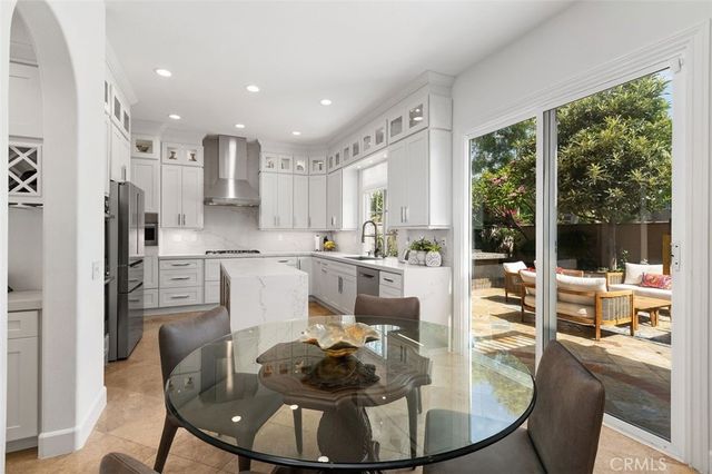 41 Carpenteria, Irvine, CA 92602