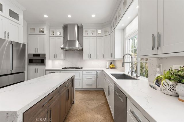 41 Carpenteria, Irvine, CA 92602
