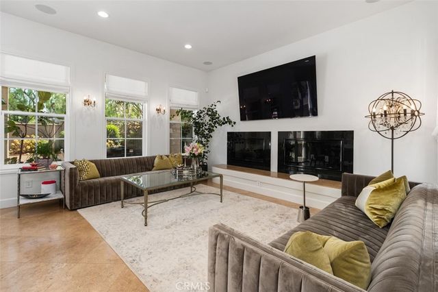 41 Carpenteria, Irvine, CA 92602