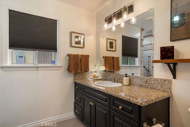 346 W Artesia, Pomona, CA 91768