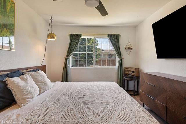 346 W Artesia, Pomona, CA 91768