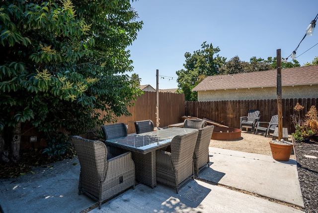 346 W Artesia, Pomona, CA 91768