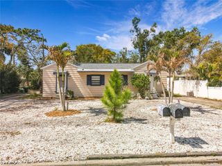 2007 54TH STREET S, Gulfport, FL 33707