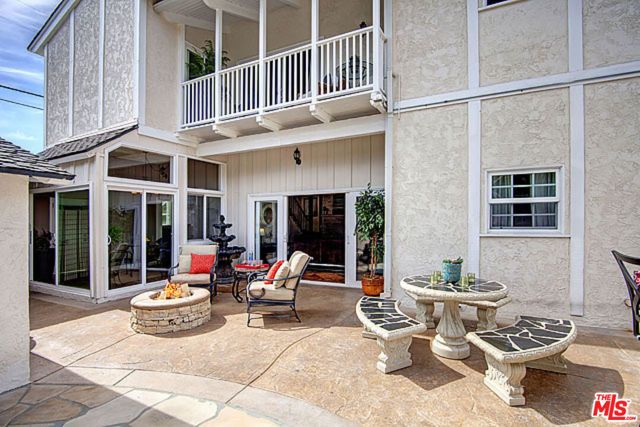 6322 W 78TH Place, Los Angeles, CA 90045