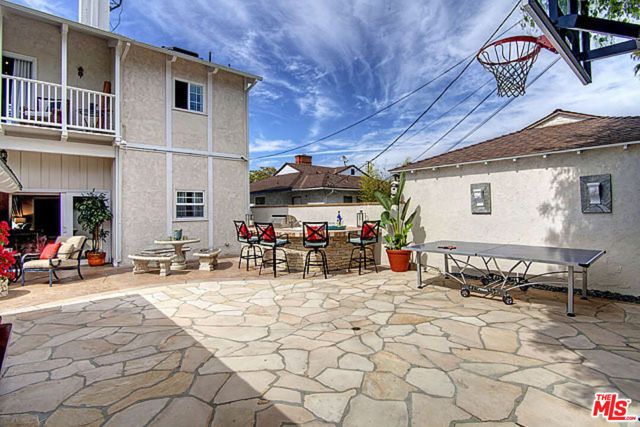 6322 W 78TH Place, Los Angeles, CA 90045