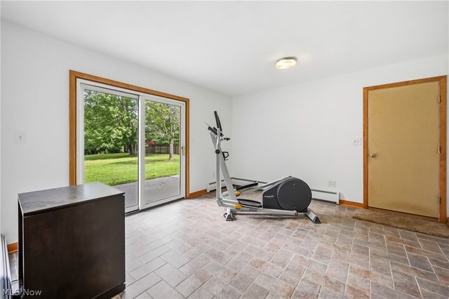 7085 Sunnydell Drive, Brookfield, OH 44403