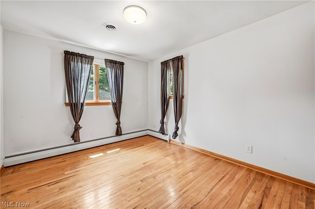 7085 Sunnydell Drive, Brookfield, OH 44403