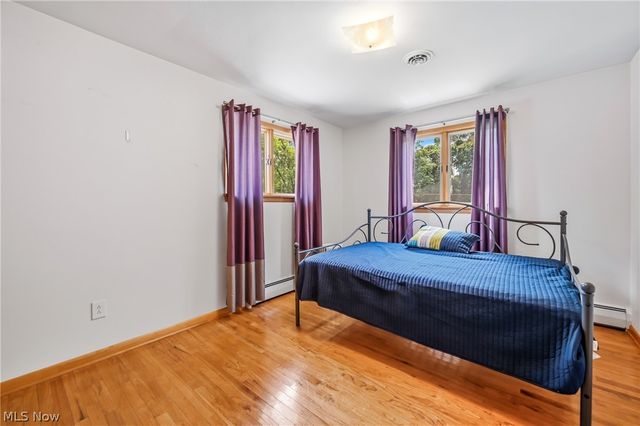 7085 Sunnydell Drive, Brookfield, OH 44403