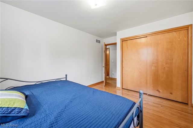 7085 Sunnydell Drive, Brookfield, OH 44403