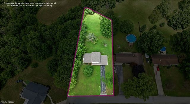 7085 Sunnydell Drive, Brookfield, OH 44403