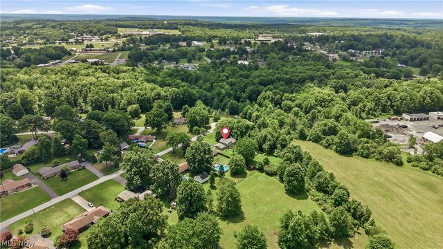 7085 Sunnydell Drive, Brookfield, OH 44403
