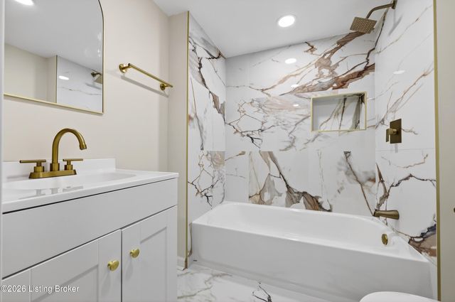 5610 Pine Tree Dr, Louisville, KY 40219