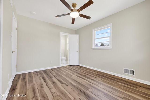 5610 Pine Tree Dr, Louisville, KY 40219