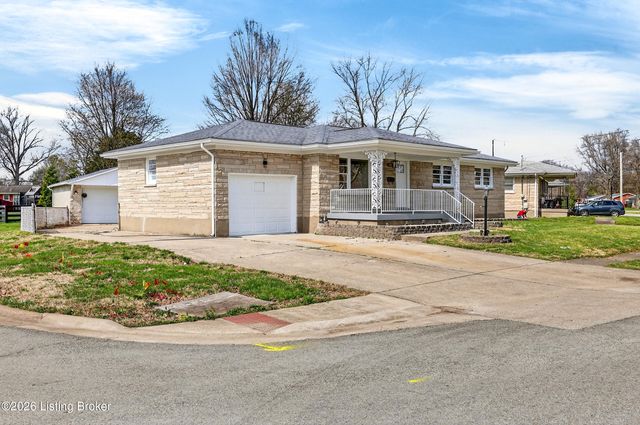 5610 Pine Tree Dr, Louisville, KY 40219