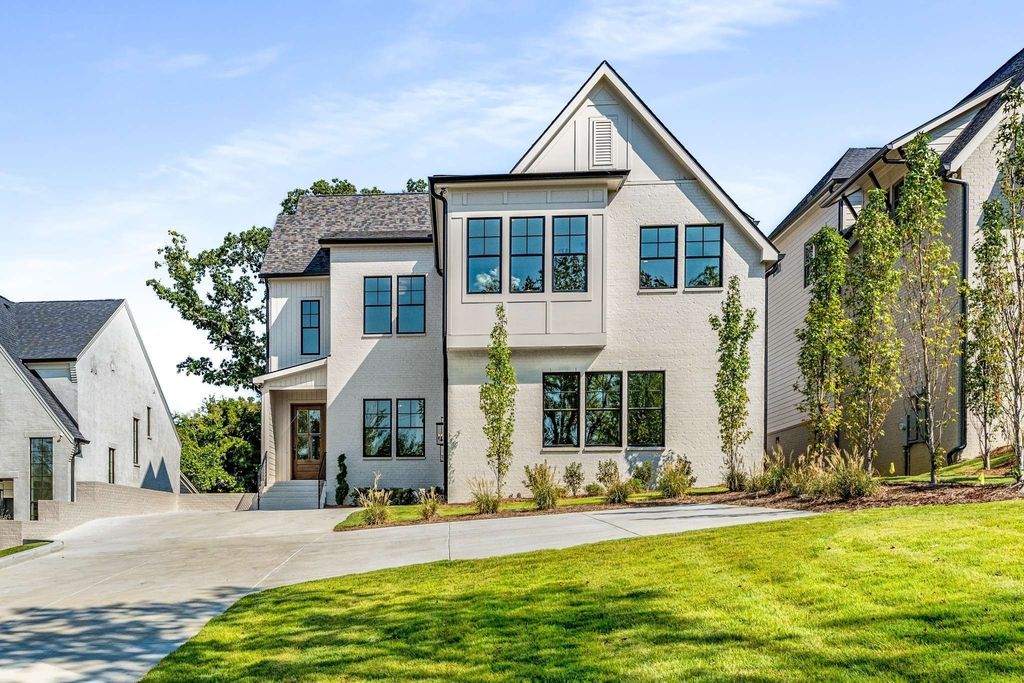 3420A Golf Club Ln, Nashville, TN 37215