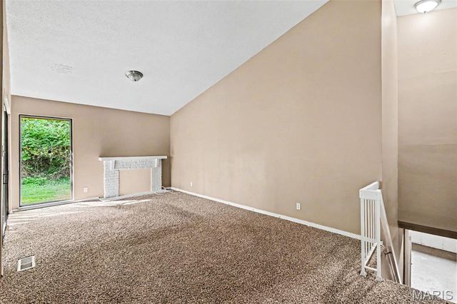 5374 Trailview Drive, Black Jack, MO 63033