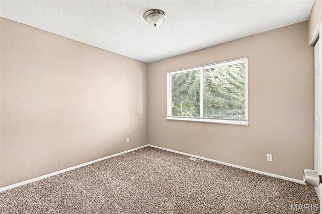 5374 Trailview Drive, Black Jack, MO 63033