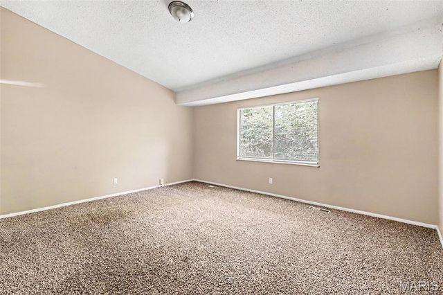 5374 Trailview Drive, Black Jack, MO 63033