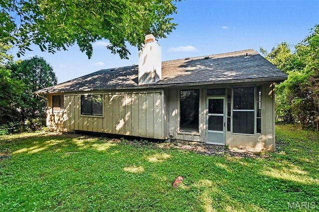 5374 Trailview Drive, Black Jack, MO 63033