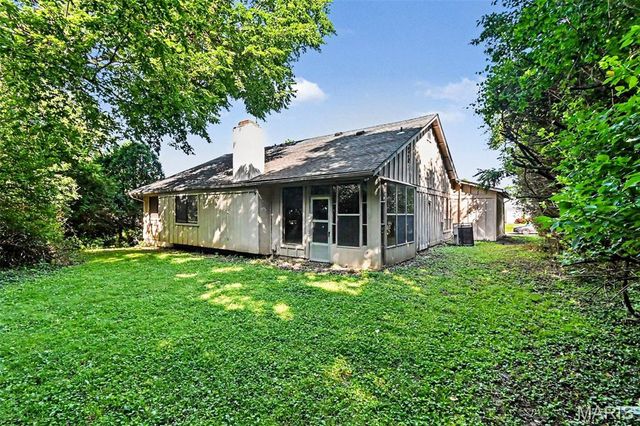 5374 Trailview Drive, Black Jack, MO 63033
