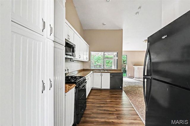 5374 Trailview Drive, Black Jack, MO 63033