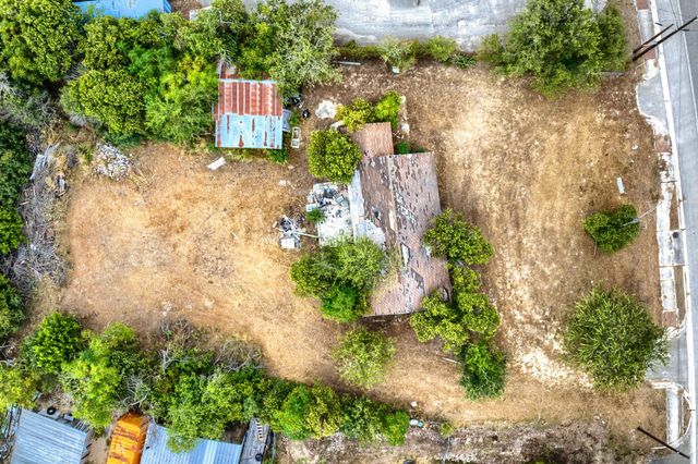 2212 Hunter RD, San Marcos, TX 78666